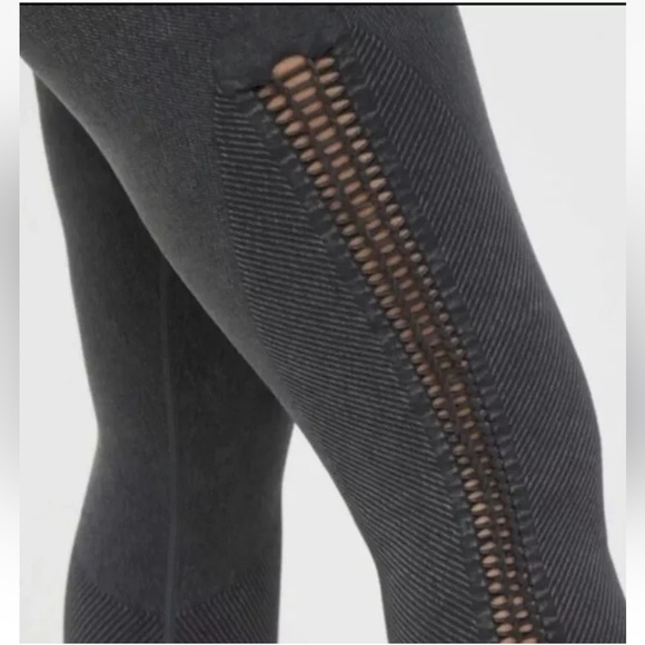 Aerie Offline 7/8 Ribbed High Rise Seamless Leggings Side Braided Gray - Picture 13 of 13